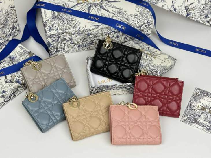 Picture of Dior Wallets _SKUfw239334746fw